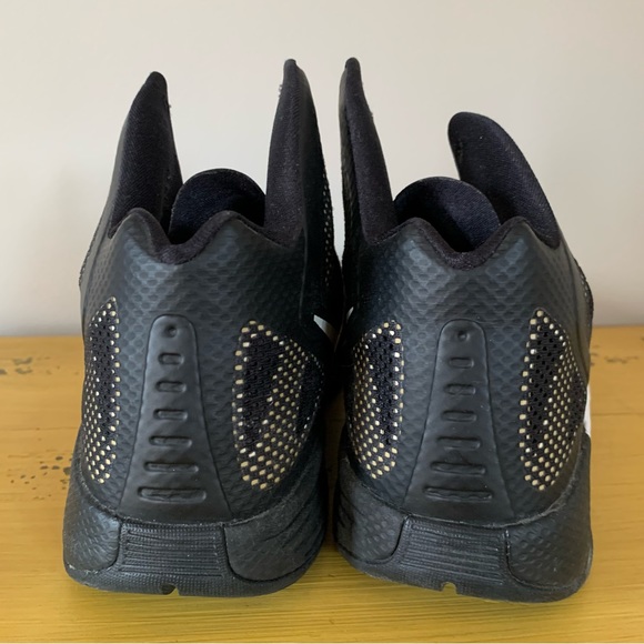 NIKE Zoom Hyperfuse Black Men’s Shoes - Picture 3 of 10